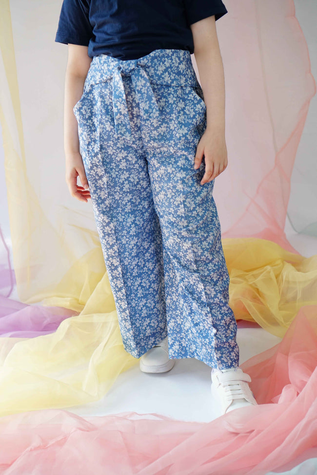 High-waisted Blue & white Wide leg Pants Main Image