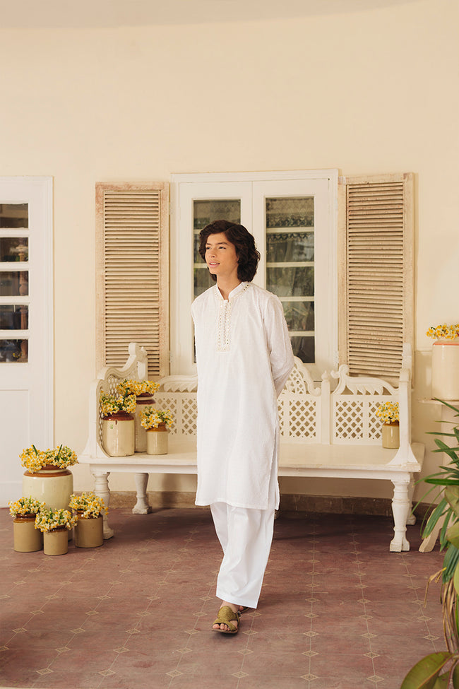 White Mirror embroidery Brosha Kurta Main Image